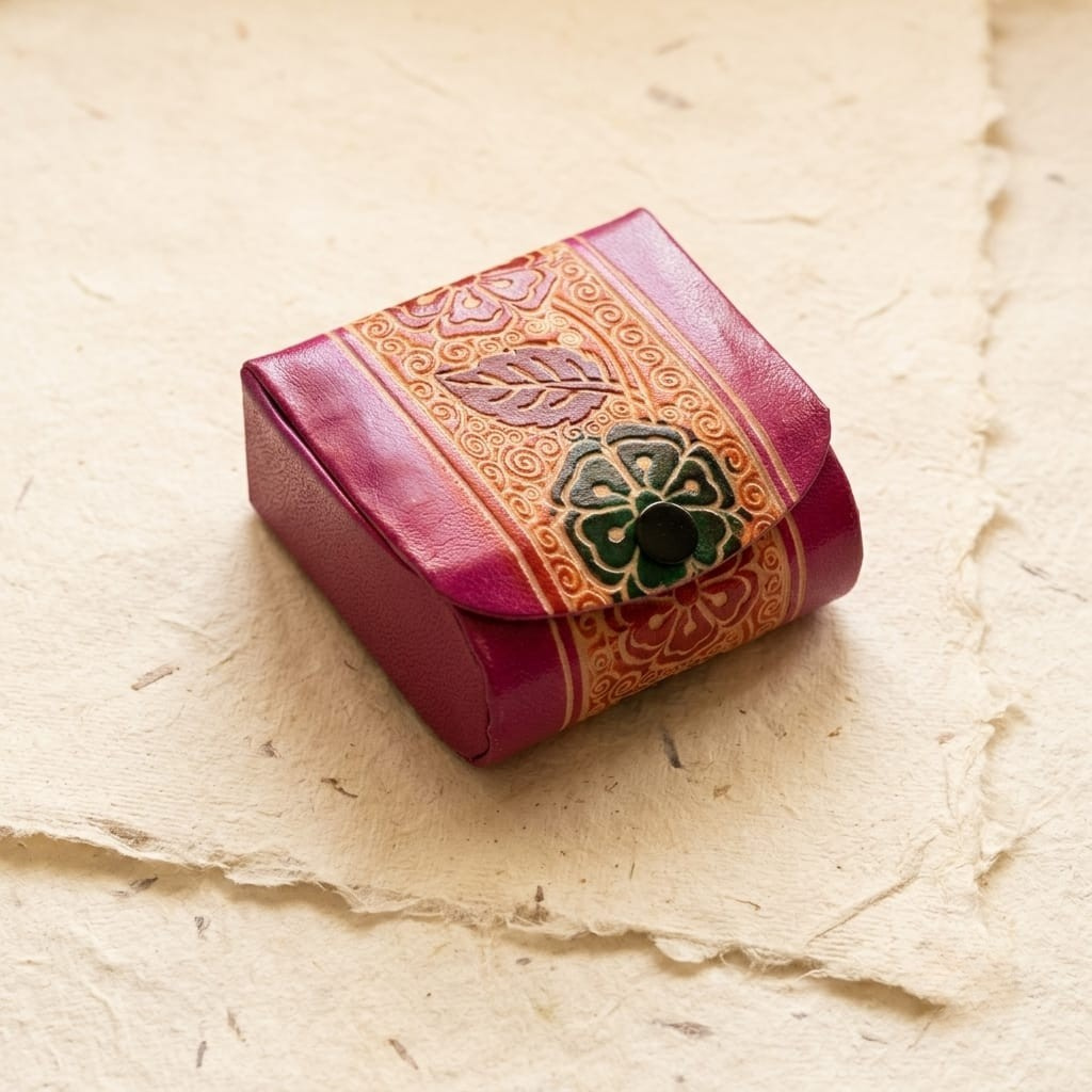 leather lipstick case with mirror for 3 lipsticks