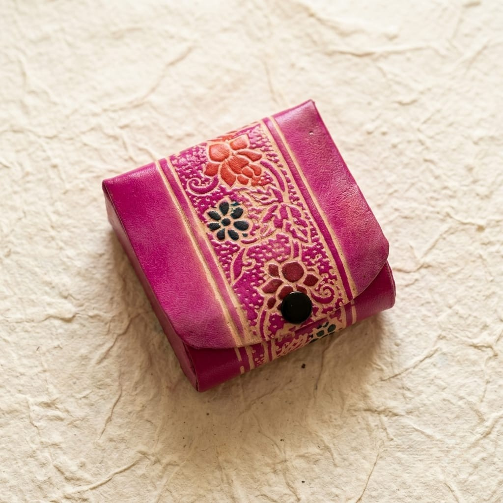 leather lipstick case with mirror for 3 lipsticks